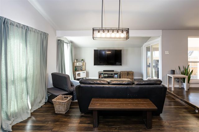 5152 N Colony Boulevard, The Colony, TX 75056