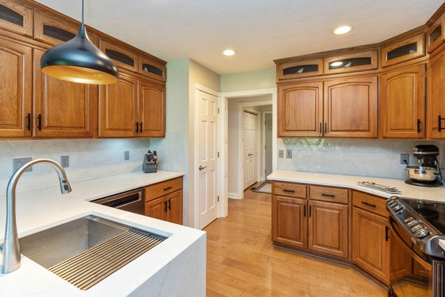 100 Torrey Pine Drive, Brownsburg, IN 46112