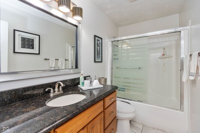 100 Torrey Pine Drive, Brownsburg, IN 46112