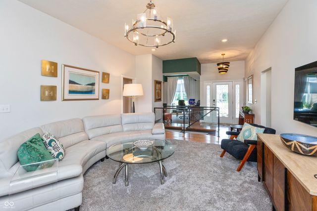 100 Torrey Pine Drive, Brownsburg, IN 46112