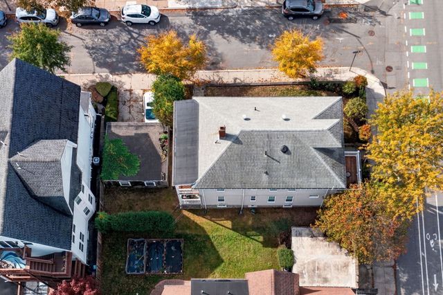 1540 Centre St 2, Boston, MA 02131