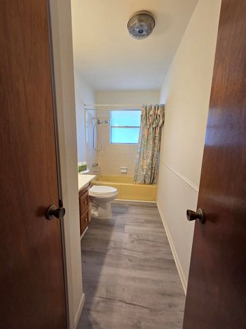 704 Arrow Lane, Kerrville, TX 78028