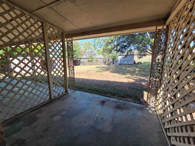 704 Arrow Lane, Kerrville, TX 78028