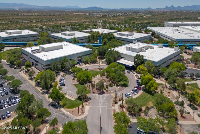 7452 S Pyramid Ridge Drive, Tucson, AZ 85747