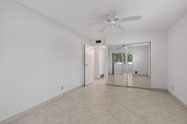 228 Brittany E, Delray Beach, FL 33446
