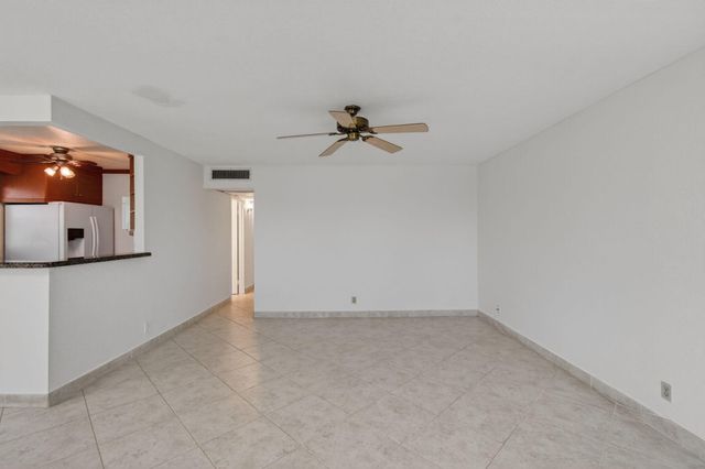 228 Brittany E, Delray Beach, FL 33446