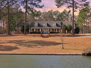 269 W Lake Rd., Hattiesburg, MS 39402