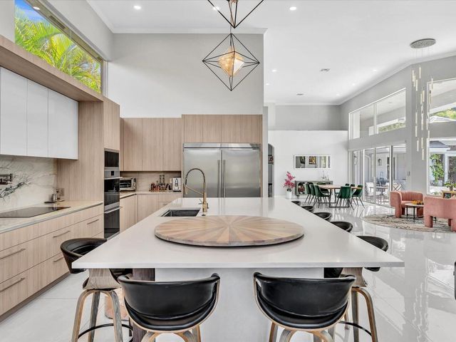 6485 NW 32nd Way, Boca Raton, FL 33496