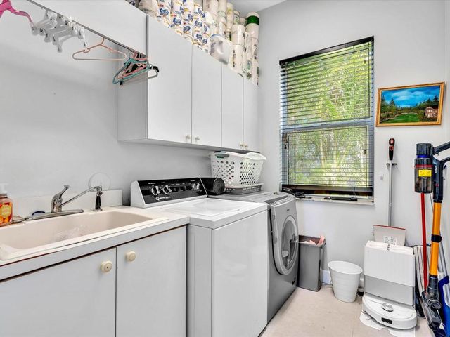 6485 NW 32nd Way, Boca Raton, FL 33496