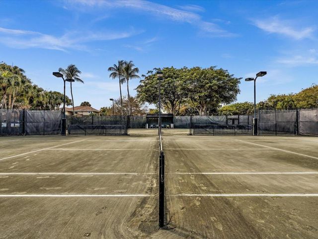 6485 NW 32nd Way, Boca Raton, FL 33496