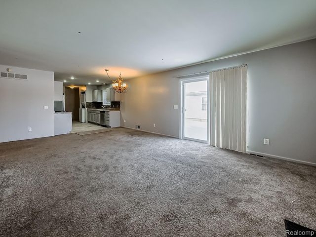 272 Martin Luther King Jr Boulevard S, Pontiac, MI 48342