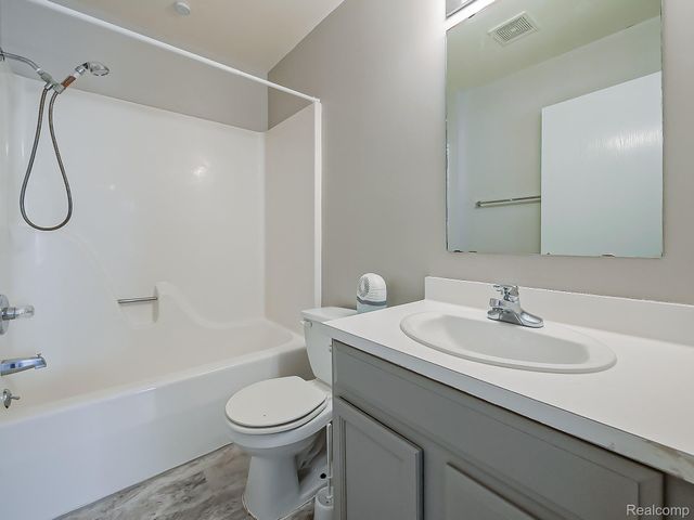 272 Martin Luther King Jr Boulevard S, Pontiac, MI 48342