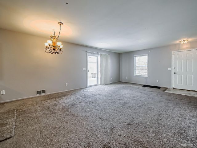 272 Martin Luther King Jr Boulevard S, Pontiac, MI 48342