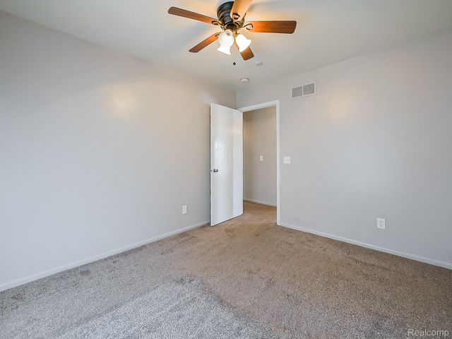 272 Martin Luther King Jr Boulevard S, Pontiac, MI 48342