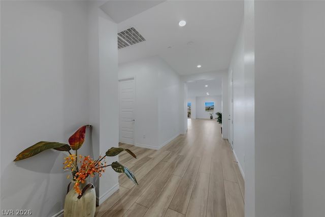 57 Reverie Heights Avenue, Henderson, NV 89011