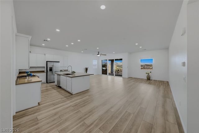 57 Reverie Heights Avenue, Henderson, NV 89011