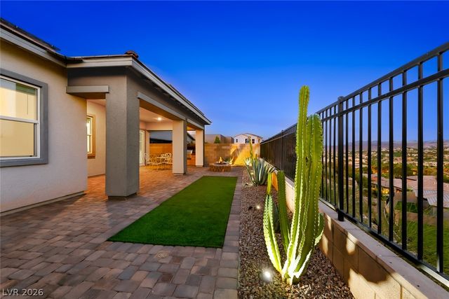 57 Reverie Heights Avenue, Henderson, NV 89011