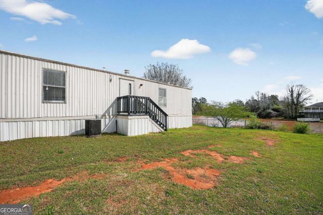 100 Lake Haven Drive, Hampton, GA 30228