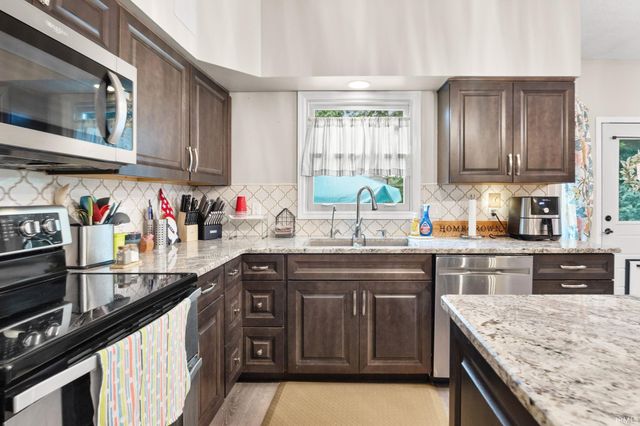 923 Pleasant Ridge Court, Lafayette, IN 47904