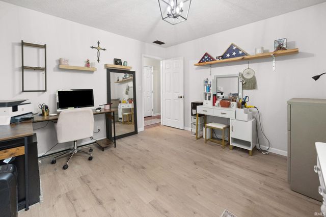 923 Pleasant Ridge Court, Lafayette, IN 47904