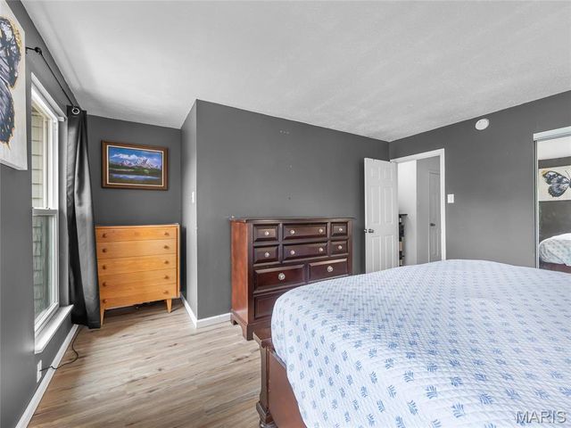 2759 Blackforest Drive, St Louis, MO 63129