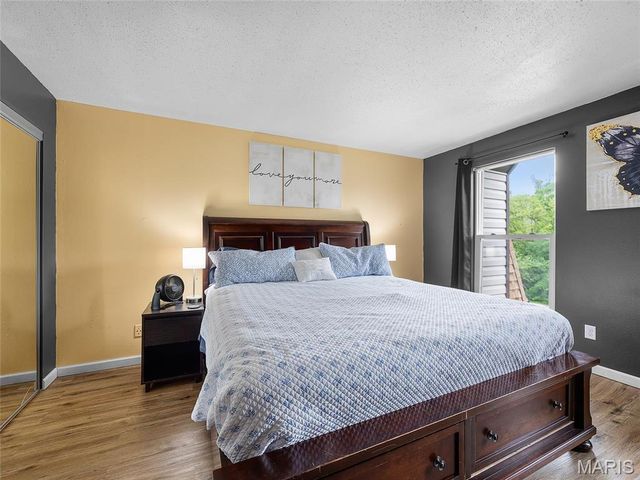 2759 Blackforest Drive, St Louis, MO 63129
