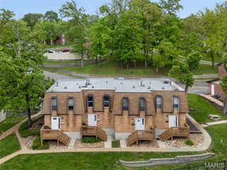 2759 Blackforest Drive, St Louis, MO 63129