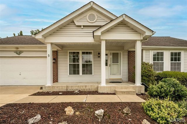 5 Abby Michelle Court, St Peters, MO 63376