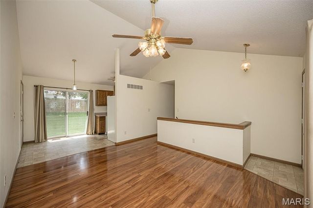 5 Abby Michelle Court, St Peters, MO 63376