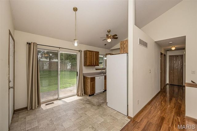 5 Abby Michelle Court, St Peters, MO 63376