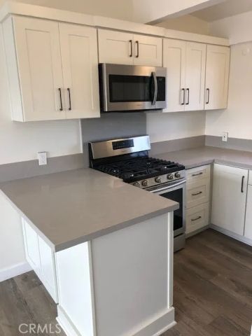 745 Domingo Drive 2, Newport Beach, CA 92660