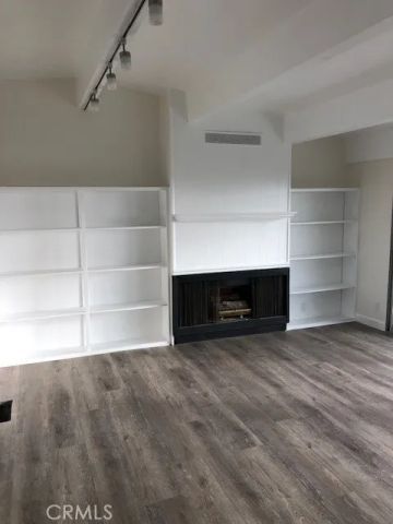 745 Domingo Drive 2, Newport Beach, CA 92660