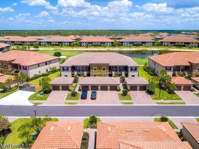 9378 Pocida CT 101, Naples, FL 34119