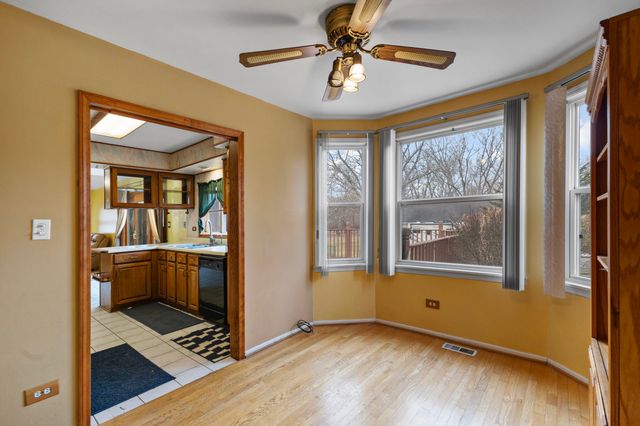 1580 Riverwood Drive, Algonquin, IL 60102