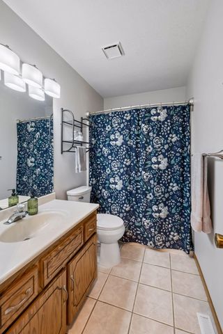 5533 Golfview Lane N, Oakdale, MN 55128