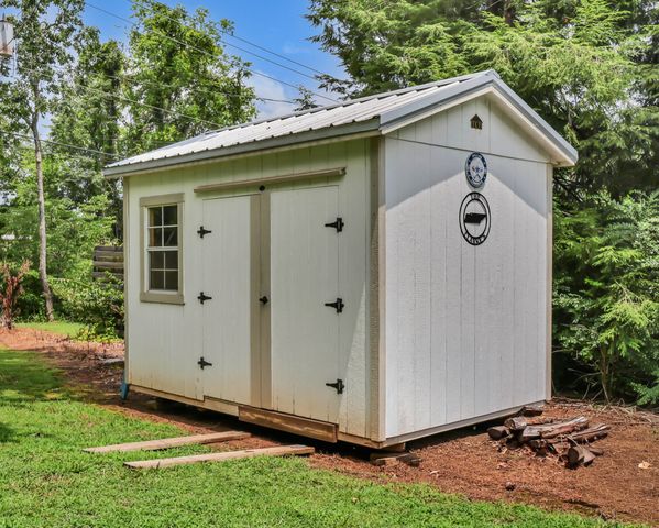 341 Kimbrough Rd, Clarksville, TN 37043