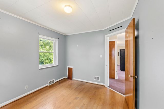 668 Walnut Street, Taylor Mill, KY 41015