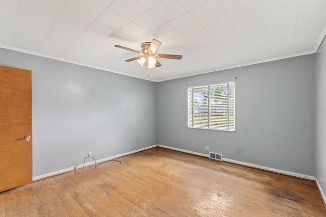668 Walnut Street, Taylor Mill, KY 41015