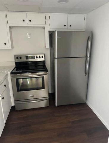 3061 NW 47th Terrace 327B, Lauderdale Lakes, FL 33313