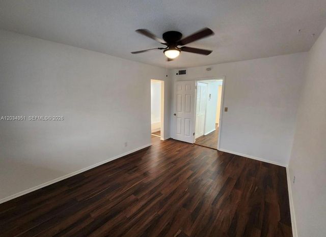3061 NW 47th Terrace 327B, Lauderdale Lakes, FL 33313