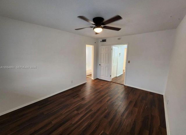 3061 NW 47th Terrace 327B, Lauderdale Lakes, FL 33313
