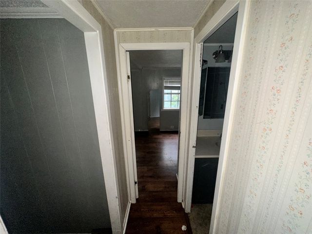 1832 Smokehouse Road, Granbury, TX 76049