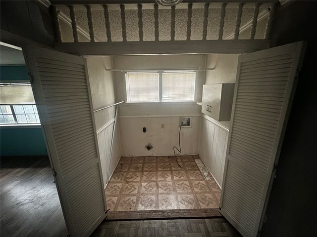1832 Smokehouse Road, Granbury, TX 76049