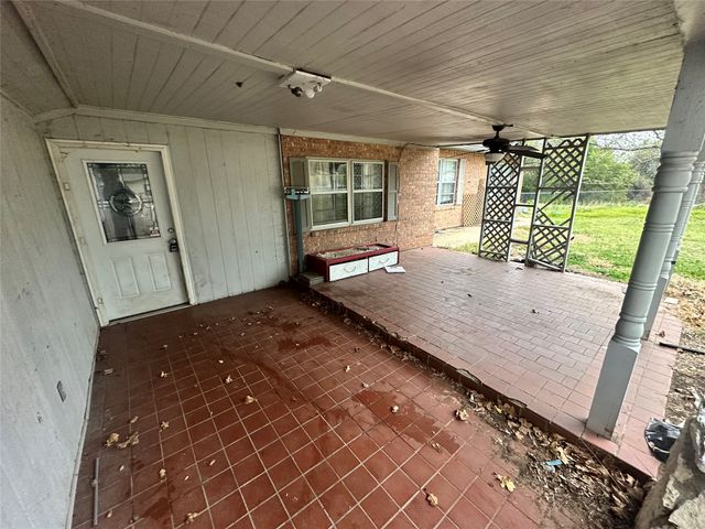 1832 Smokehouse Road, Granbury, TX 76049