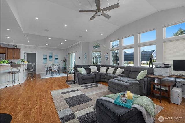 655 Skamokawa Court SE, Ocean Shores, WA 98569