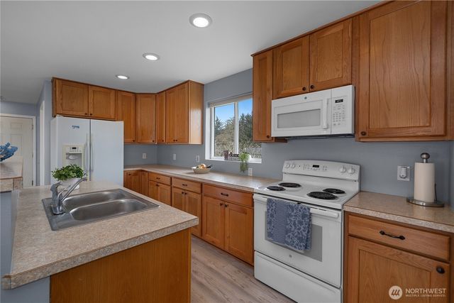 655 Skamokawa Court SE, Ocean Shores, WA 98569