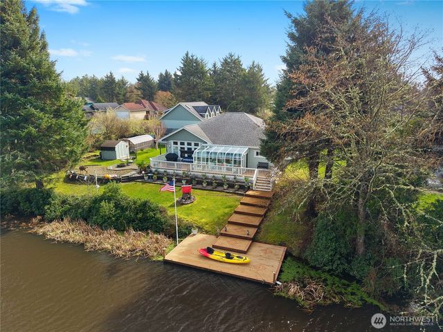 655 Skamokawa Court SE, Ocean Shores, WA 98569
