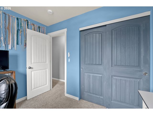 518 RABER Rd, Eugene, OR 97402