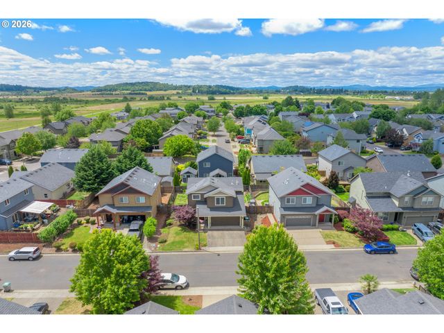 518 RABER Rd, Eugene, OR 97402