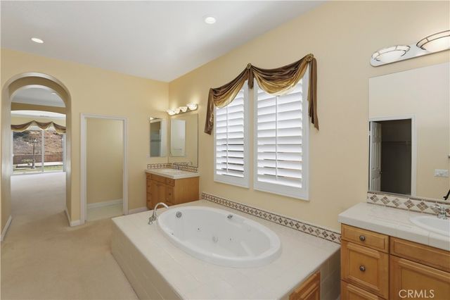 16861 Ridge Cliff Drive, Riverside, CA 92503